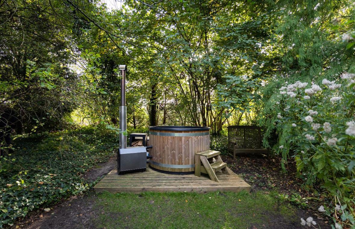 Little Escape No 2 Villa Ларен Екстериор снимка